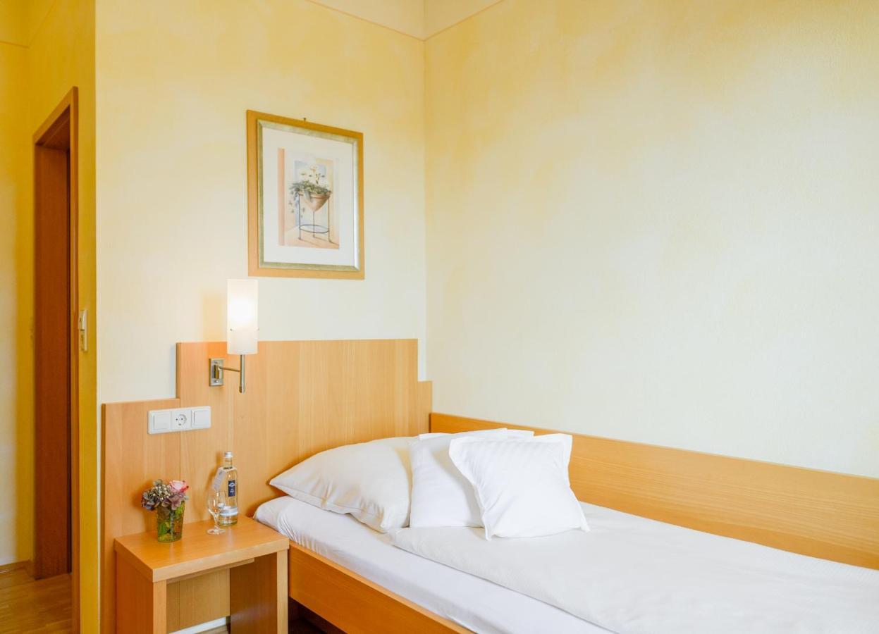Zellertal Hotel Kollektur מראה חיצוני תמונה